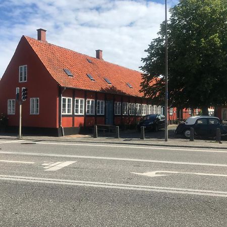 Toldboden Anno 1684 Apartment Ronne Bagian luar foto